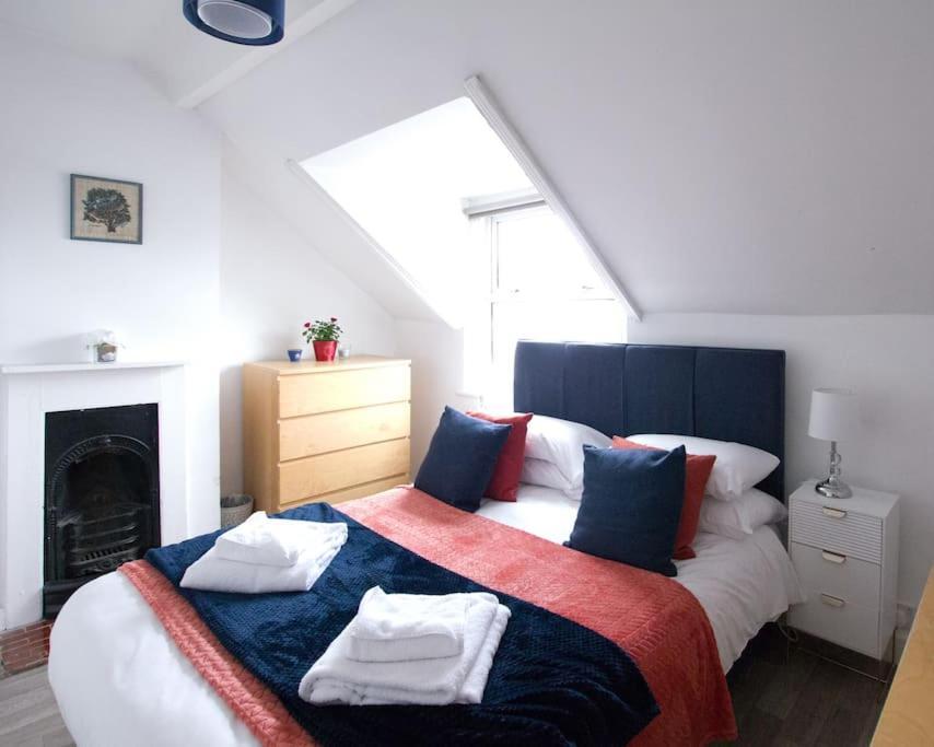 City Centre 4 Bedroom House Winchester Exterior photo